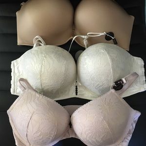 BNWT VS Bombshell bras 34D